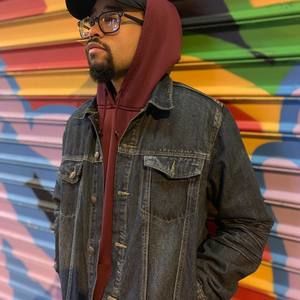 Meet your Posher, Jesus